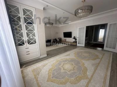 3-комнатная квартира · 130 м² · 4/10 этаж, 13-й мкр 54 за 80 млн 〒 в Актау