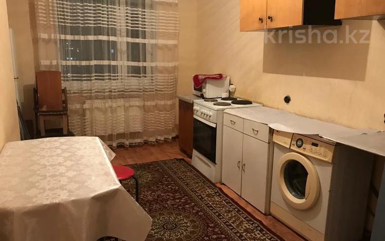 2-комнатная квартира, 60 м², 10/10 этаж помесячно, Сыганак 18/1