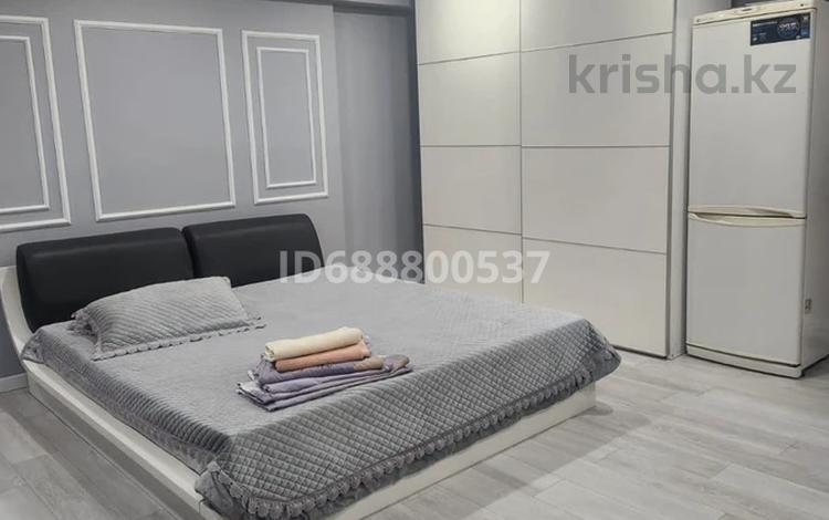 1-бөлмелі пәтер · 40 м² · 7/9 қабат, Молдагуловой 32 — Абылайхана, бағасы: 15 000 ₸ в Алматы, Алмалинский р-н — фото 6