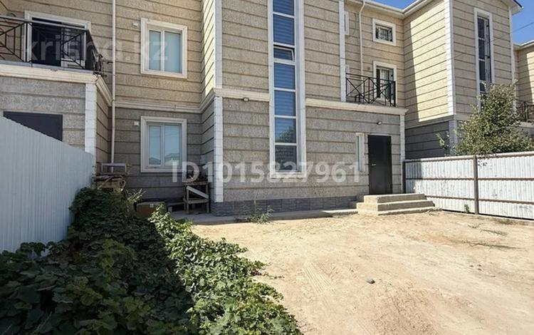 6-бөлмелі пәтер · 215 м², Мұнайлы, Қонай батыра 5б 3 — Возле Акимата и ДТШ и стадиона, бағасы: 65 млн ₸ в Жанаозен — фото 2