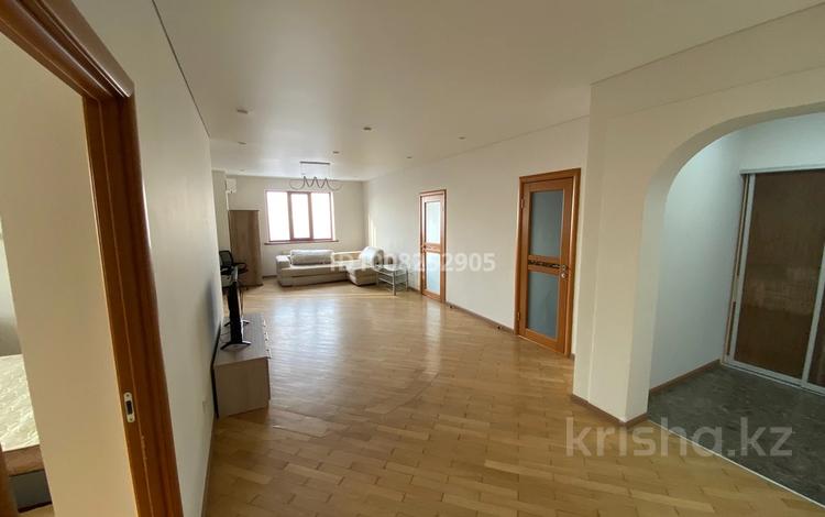 4-комнатная квартира · 135 м² · 20/25 этаж, Абиша Кекилбайулы 270 за 850 000 ₸ в Алматы, Бостандыкский р-н — фото 2