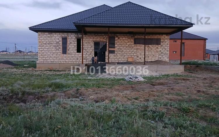 Отдельный дом · 4 комнаты · 240 м² · 10 сот., Республика 1312 за 14 млн ₸ в Хромтау — фото 2