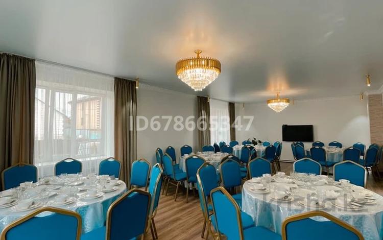 Жеке үй · 6 бөлме · 360 м², Уалиханова 1д/27, бағасы: 150 000 ₸ в Кокшетау — фото 2