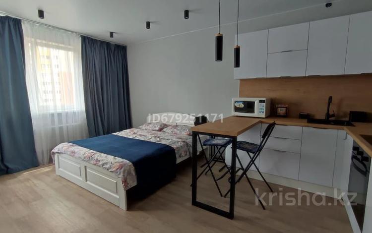 1-комнатная квартира · 55 м² · 2/9 этаж, Есет батыра 106А — Электрон, Молодежный, Супермаркет Дина, Романтик за 1 000 ₸ в Актобе — фото 2