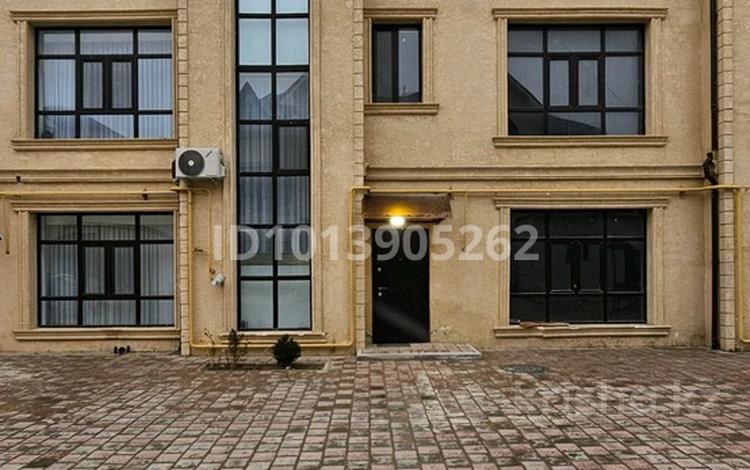 Отдельный дом · 6 комнат · 300 м² · 2 сот., мкр "Шыгыс 1" 289/7 за 63 млн ₸ в Актау, мкр "Шыгыс 1" — фото 2