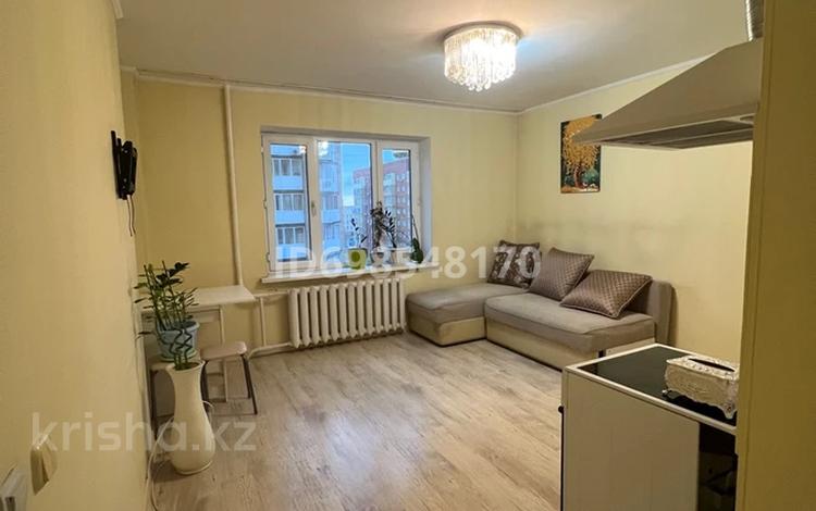 2-комнатная квартира, 40 м², 7/16 этаж помесячно, Майлина 29 — Жумабаева