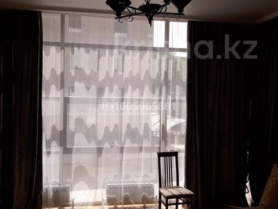 2-комнатная квартира · 90 м² · 2/7 этаж, мкр Горный Гигант, Жамакаева 254/2 за 450 000 〒 в Алматы, Медеуский р-н