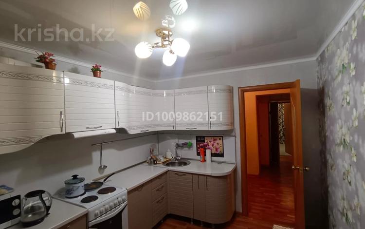 3-комнатная квартира · 62 м² · 1/5 этаж, 3 микрорайон 29 за 6 млн 〒 в Качаре — фото 2