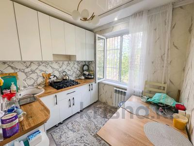 2-бөлмелі пәтер · 45 м² · 3/5 қабат, Жастар, бағасы: 17.8 млн ₸ в Талдыкоргане, мкр Жастар