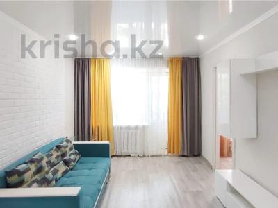 2-комнатная квартира · 45 м² · 2/5 этаж, Майкудук, Майкудук, 12й микрорайон за 10.6 млн ₸ в Караганде, Алихана Бокейханова р-н