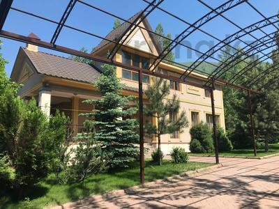 Отдельный дом · 6 комнат · 300 м², Дулати за 2 млн 〒 в Алматы, Бостандыкский р-н
