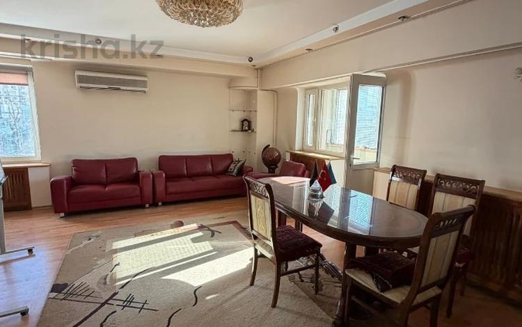 3-бөлмелі пәтер · 105 м² · 5/9 қабат, Самал-1 ш/а., бағасы: 93 млн ₸ в Алматы, Медеуский р-н — фото 21