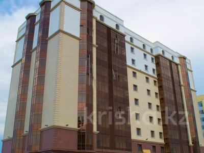 3-комнатная квартира · 93 м² · 10/10 этаж, Максут Нарикбаев 12 за 22 млн 〒 в Астане, Нура р-н