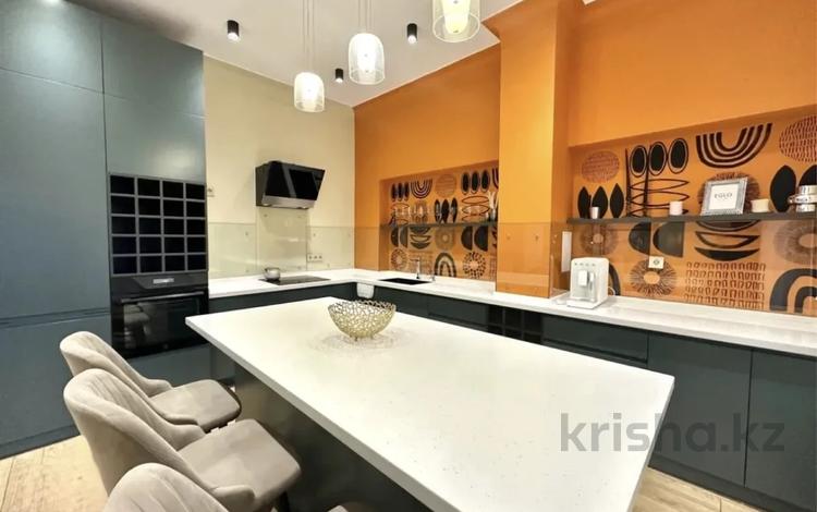 1-бөлмелі пәтер · 105 м² · 4/4 қабат, Керей-Жанибек хандар 87/2, бағасы: 120 млн ₸ в Алматы, Медеуский р-н — фото 2