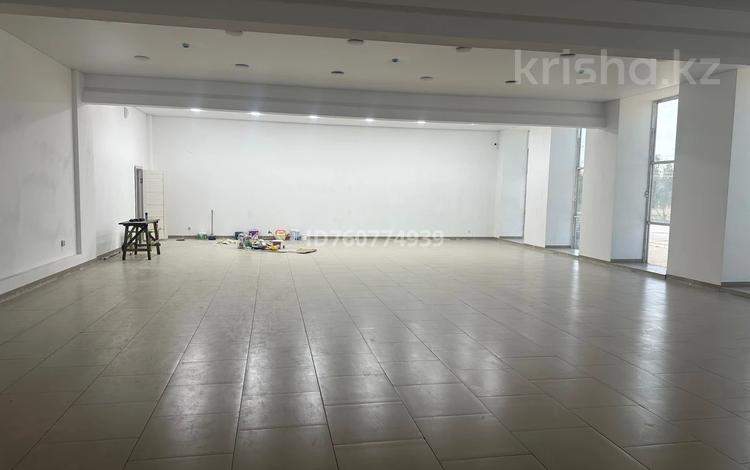 Свободное назначение, офисы, магазины и бутики, салоны красоты, фитнес и спорт, медцентры и аптеки, образование, развлечения, конференц-залы, кабинеты и рабочие места, студии · 225 м² за 700 000 〒 в Костанае — фото 6