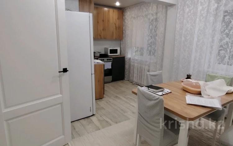 3-бөлмелі пәтер · 58.1 м² · 1/5 қабат, Темирязева 179 б, бағасы: 24 млн ₸ в Усть-Каменогорске — фото 2