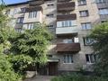 2-комнатная квартира · 50 м² · 2/5 этаж, Первомайские пруды мкр 15 — Военный городок за 25 млн ₸ в М. Туймебаеве — фото 9