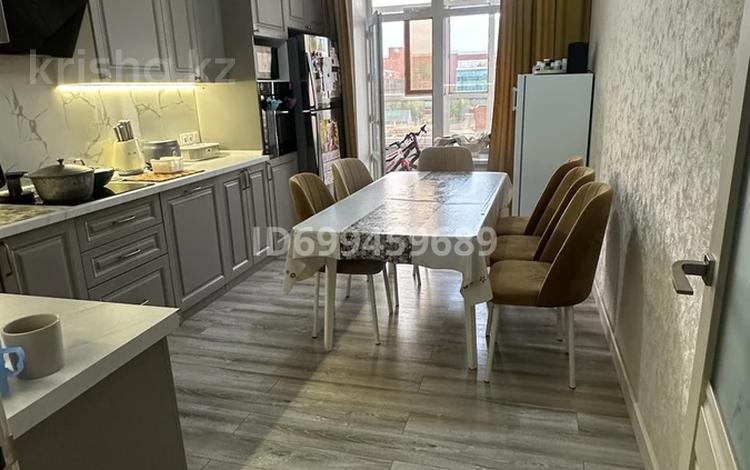 4-бөлмелі пәтер · 128 м² · 4/9 қабат, Кайыма Мухамедханова 21/2, бағасы: 90 млн ₸ в Астане, Есильский р-н — фото 26
