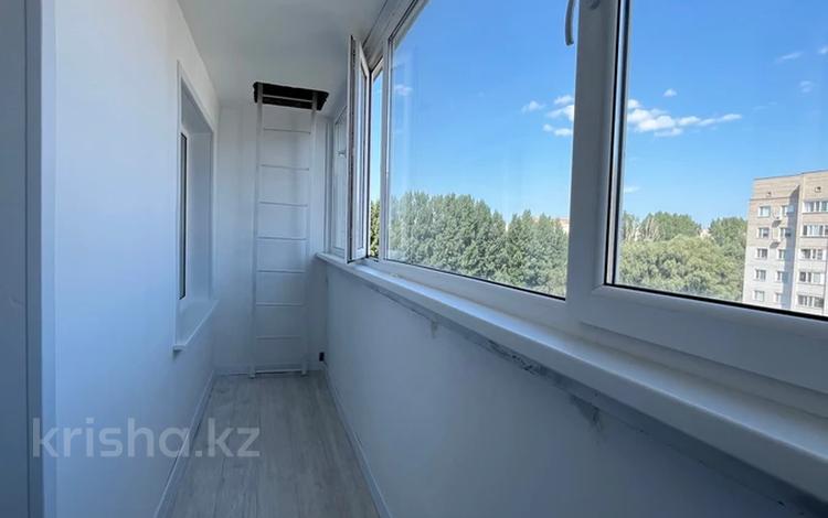 1-комнатная квартира, 44 м², 7/10 этаж, Майры 25 за 18 млн 〒 в Павлодаре — фото 2