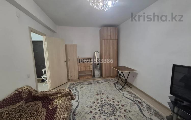 1-комнатная квартира · 40 м² · 2/9 этаж, мкр Атырау за 220 000 ₸ в Алматы, Медеуский р-н — фото 3
