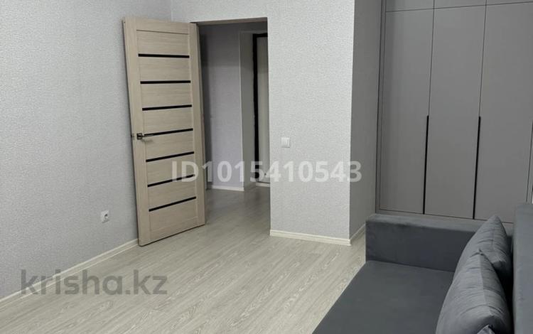 1-комнатная квартира · 40 м² · 7/9 этаж, Жубан Молдагалиев 10 за 220 000 ₸ в Астане, Нура р-н — фото 10