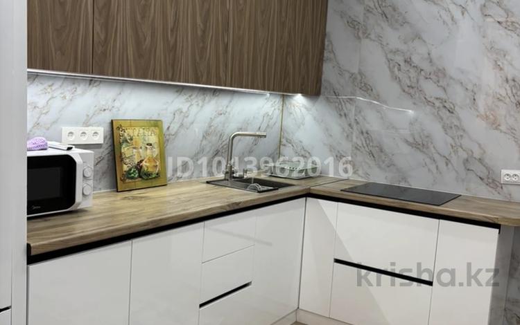 1-комнатная квартира · 52 м² · 4 этаж, 19-й мкр 28 за 270 000 ₸ в Актау — фото 2