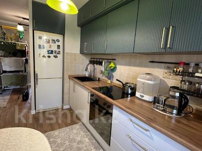 3-комнатная квартира · 59.4 м² · 5/5 этаж, мкр Михайловка , Касыма Аманжолова 55 за 31 млн ₸ в Караганде, Казыбек би р-н