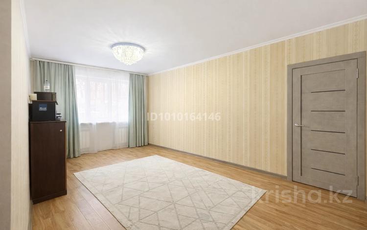 2-комнатная квартира · 45 м² · 1/4 этаж, мкр №1 38 за 28 млн 〒 в Алматы, Ауэзовский р-н — фото 2