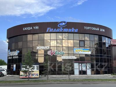 Свободное назначение, офисы, магазины и бутики, общепит, салоны красоты, фитнес и спорт, медцентры и аптеки, образование, развлечения, конференц-залы, кабинеты и рабочие места, студии · 1300 м² за ~ 4.6 млн ₸ в Кокшетау