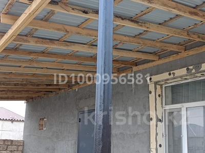 Часть дома · 3 комнаты · 110 м² · 6 сот., Маңғыстау 3 125/2 — Жолдың бойында жанында жаңа мектеп площядка садиктерге жақын за 20 млн 〒 в Актау