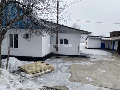 Жеке үй · 5 бөлме · 120 м² · 80 сот., Молдагулова 16, бағасы: 15 млн 〒 в Карабулаке