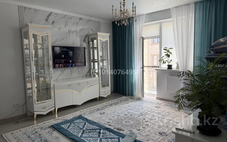 3-комнатная квартира · 90 м² · 3/3 этаж, мкр Самал-2, Адгама Каримова 117 за 37 млн ₸ в Атырау — фото 11