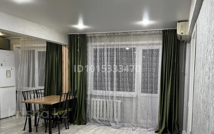3-комнатная квартира · 48 м² · 5/5 этаж, Казахстан 75 за 250 000 ₸ в Усть-Каменогорске — фото 2
