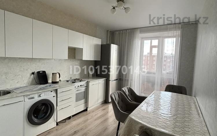 2-комнатная квартира · 64 м² · 3/9 этаж, Микрорайон Береке 51 за 250 000 ₸ в Костанае — фото 2