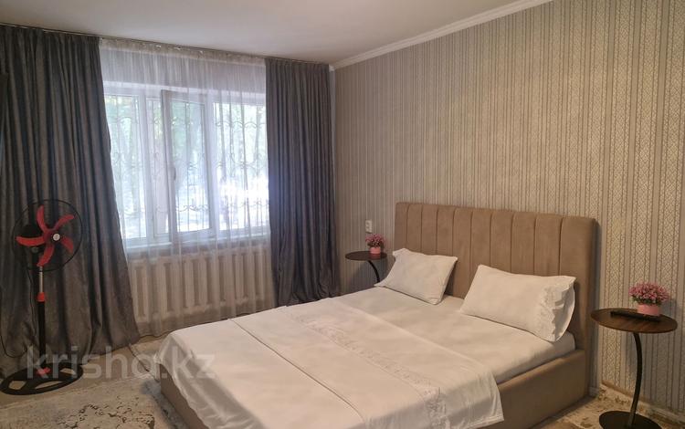 1-бөлмелі пәтер · 31 м² · 1/5 қабат, мкр Айнабулак-3 90, бағасы: 15 000 ₸ в Алматы, Жетысуский р-н — фото 32