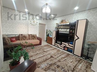 3-комнатная квартира · 64 м² · 2/2 этаж, Шакарима 178 за 20 млн ₸ в Семее