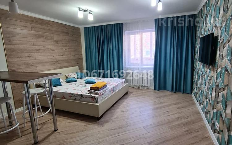 1-комнатная квартира, 30 м², 1/9 этаж по часам, Майлина 31 за 1 000 〒 в Астане, Алматы р-н — фото 2