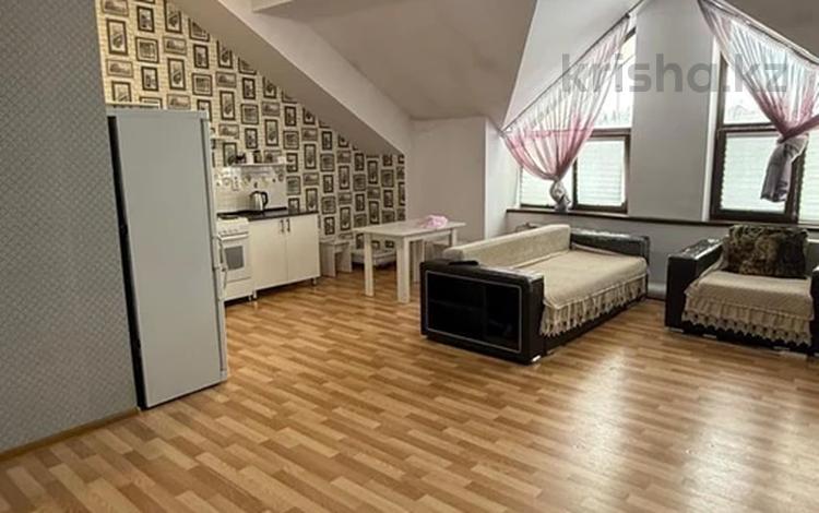1-комнатная квартира · 49.8 м² · 5/5 этаж, Дружбы народов 2/3 за 18.5 млн ₸ в Усть-Каменогорске — фото 3