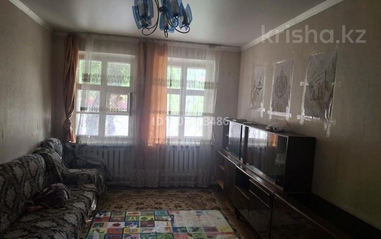 3-комнатная квартира · 60 м² · 1/2 этаж, Победы 64 — Район центрального рынка за 15.5 млн ₸ в Костанае — фото 2