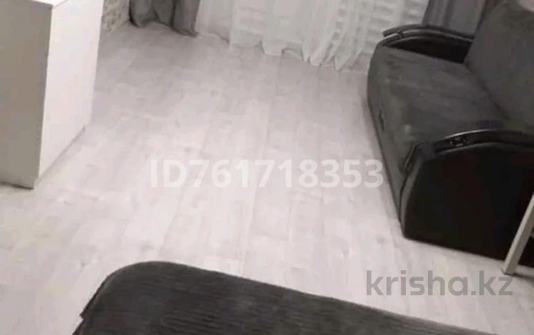 1-комнатная квартира · 38 м² · 2 этаж, 4 за 11 000 ₸ в Аксае — фото 2