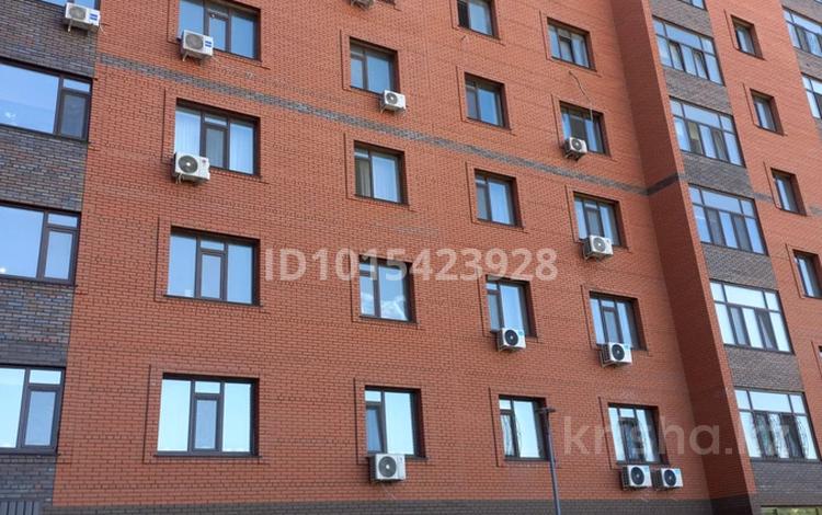 2-комнатная квартира · 72 м² · 2/9 этаж, Посмакова 94 за 300 000 ₸ в Семее — фото 2
