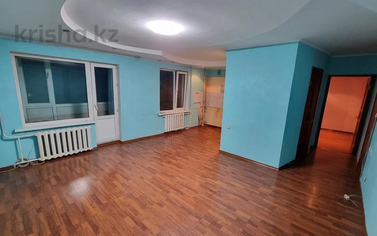 2-комнатная квартира, 50 м², 4/5 этаж помесячно, Морозова 49 — ЖД Вокзал