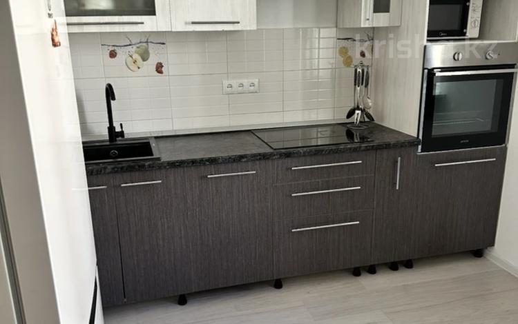 1-комнатная квартира · 35 м² · 9/12 этаж, мкр Акбулак — Бауржан Момышулы за 230 000 ₸ в Алматы, Алатауский р-н — фото 2