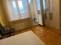 3-комнатная квартира · 75 м² · 8/9 этаж, Розыбакиева 72 за 350 000 ₸ в Алматы, Алмалинский р-н — фото 2