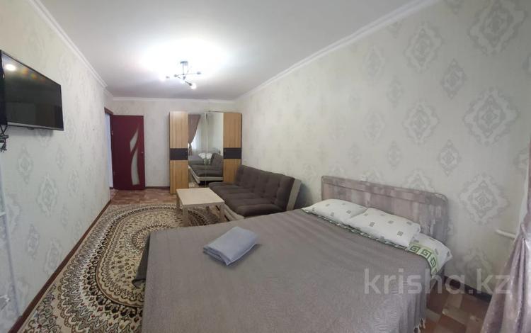 1-бөлмелі пәтер · 30 м² · 5/5 қабат, Центральный 3, бағасы: 10 000 ₸ в Атырау — фото 706