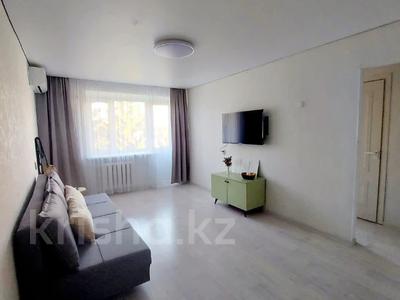 2-комнатная квартира · 45.5 м² · 4/5 этаж, Жукова за 14.5 млн ₸ в Уральске
