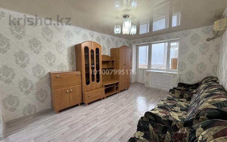 3-комнатная квартира · 63 м² · 5/5 этаж, мкр 8 — Бр Жубановых 281 за 17.3 млн ₸ в Актобе — фото 2