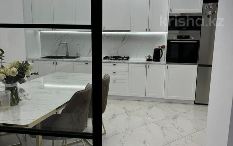 2-комнатная квартира · 55.6 м² · 9/9 этаж, Абулхайыр хана 74/1блок5 за 35 млн ₸ в Атырау — фото 2