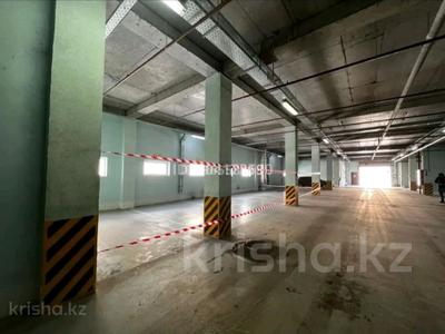Паркинг · 85 м² · Бухар Жырау 30а — Туркестан за 25 млн 〒 в Астане, Есильский р-н