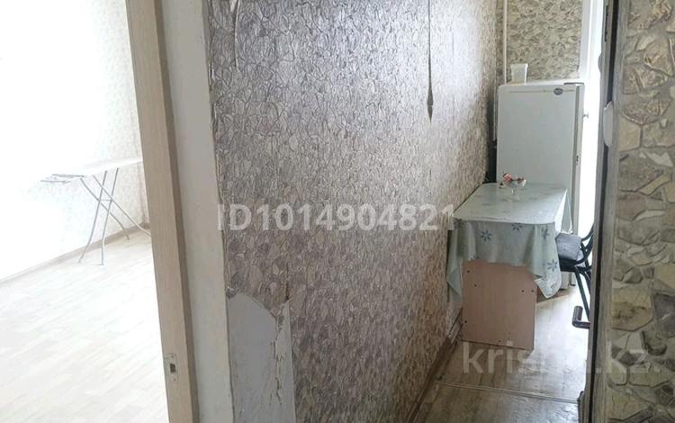 1-бөлмелі пәтер · 30 м² · 4/5 қабат, Героя Советского Союза Жаксыгулова 33, бағасы: 90 000 ₸ в Уральске — фото 2